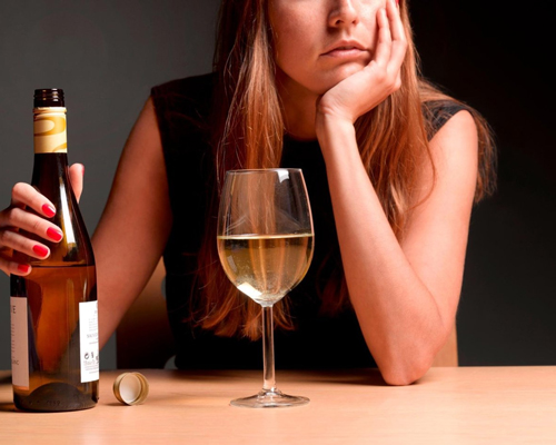 Анонимное лечение женского алкоголизма в Щёкино